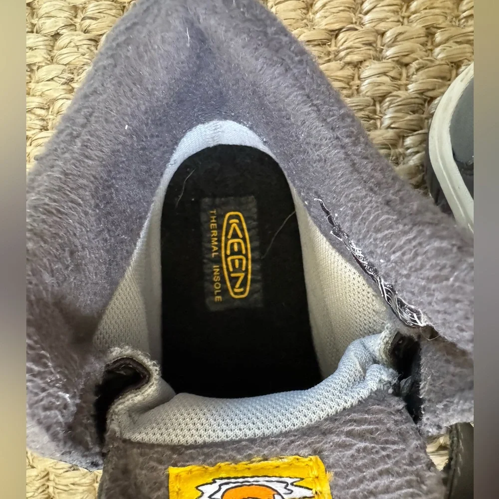 Keen Kids Winter Gray‎ Boots Waterproof Insulated Toddler Size 11